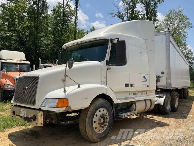 Volvo VNL Vlačilci