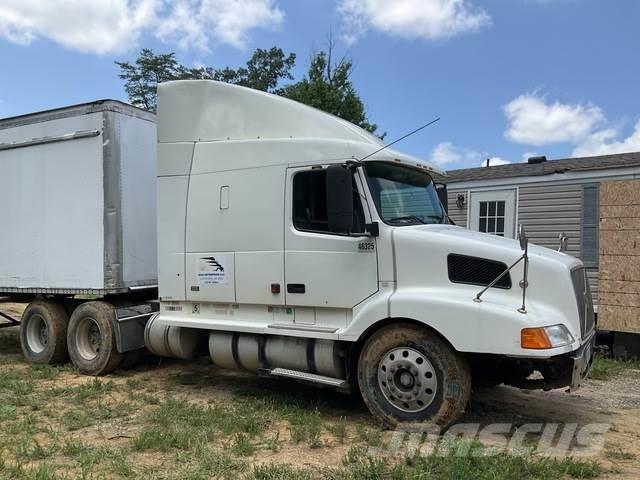 Volvo VNL Vlačilci