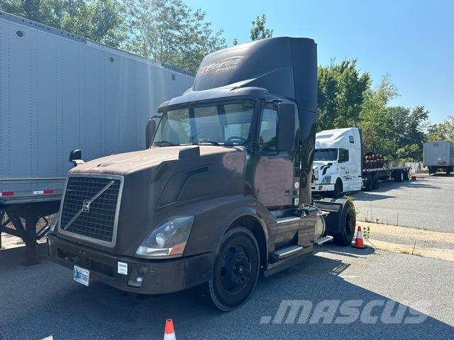 Volvo VNL Vlačilci