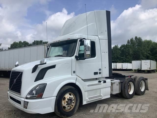 Volvo VNL Vlačilci