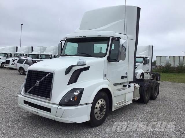 Volvo VNL Vlačilci