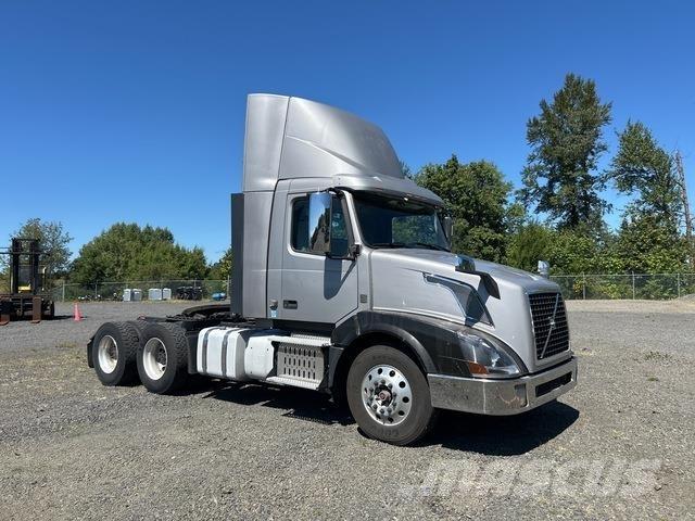 Volvo VNL Vlačilci