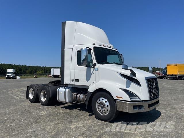 Volvo VNL Vlačilci
