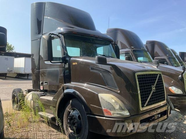 Volvo VNL Vlačilci