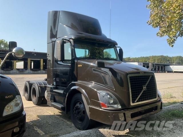 Volvo VNL Vlačilci