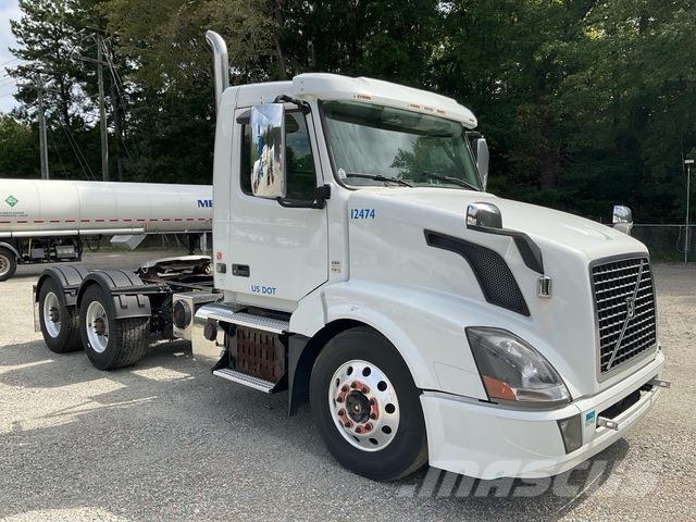 Volvo VNL Vlačilci