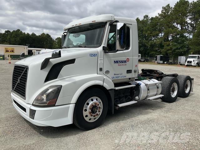 Volvo VNL Vlačilci