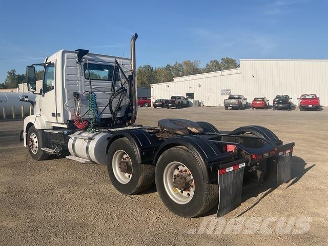 Volvo VNL Vlačilci