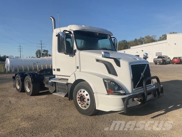 Volvo VNL Vlačilci