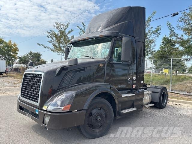 Volvo VNL Vlačilci