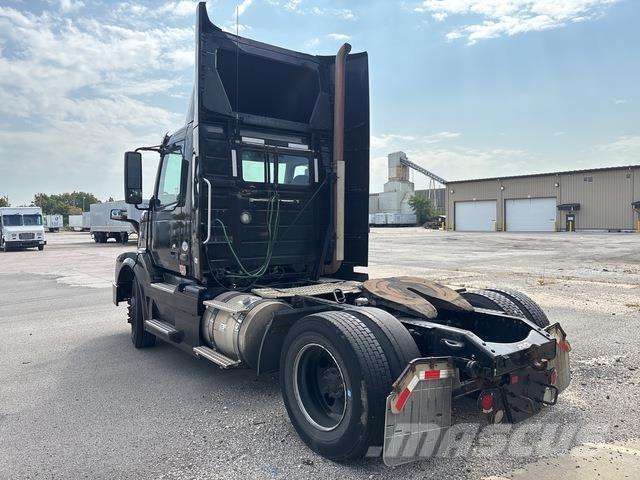 Volvo VNL Vlačilci