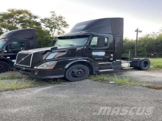 Volvo VNL Vlačilci