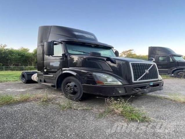 Volvo VNL Vlačilci