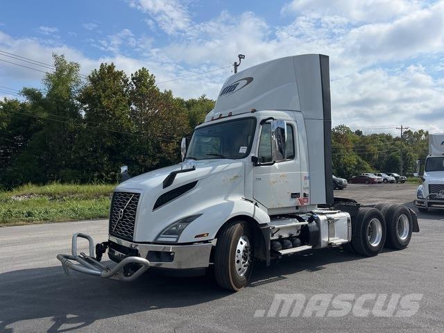 Volvo VNL 300 Vlačilci