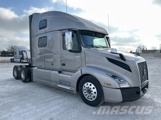 Volvo VNL860 Vlačilci