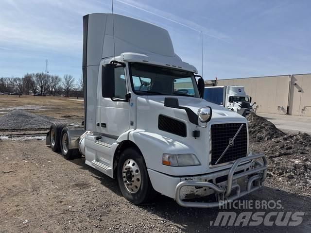 Volvo VNM Vlačilci