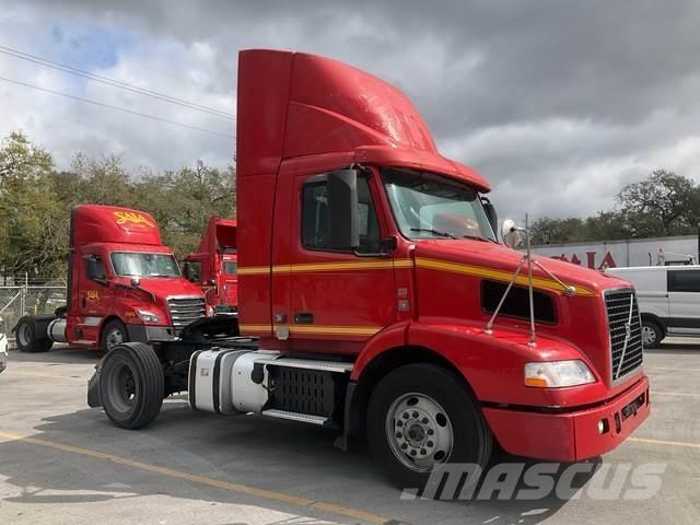 Volvo VNM Vlačilci