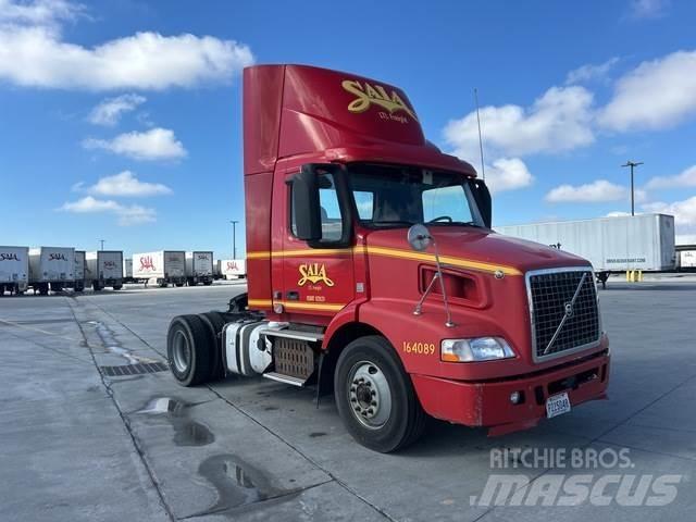 Volvo VNM Vlačilci