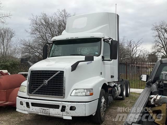 Volvo VNM Vlačilci