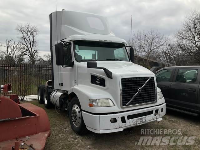 Volvo VNM Vlačilci