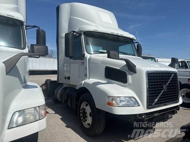 Volvo VNM Vlačilci