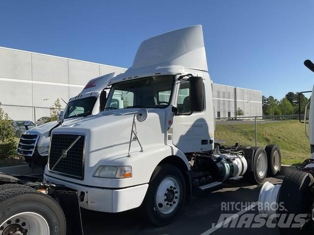 Volvo VNM Vlačilci