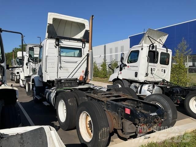 Volvo VNM Vlačilci