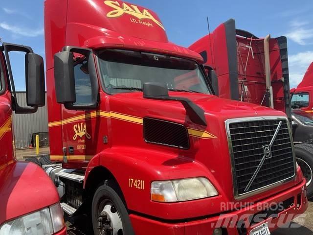Volvo VNM Vlačilci