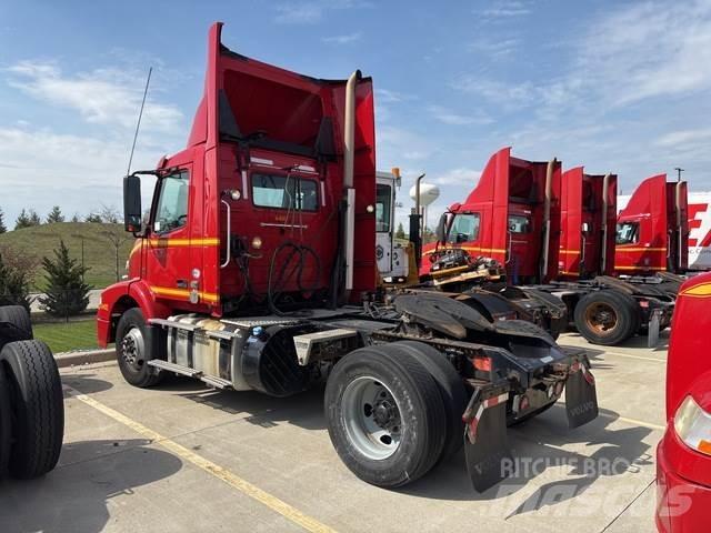 Volvo VNM Vlačilci