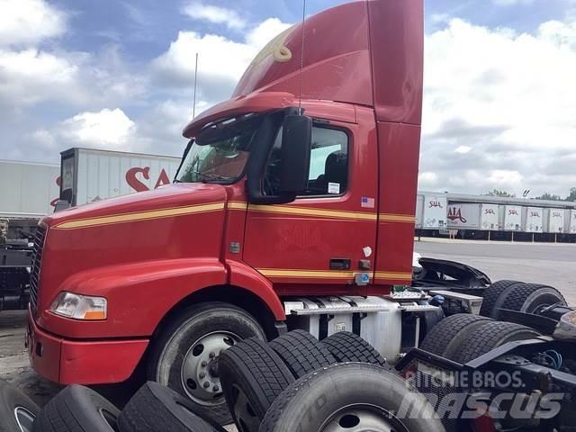 Volvo VNM Vlačilci