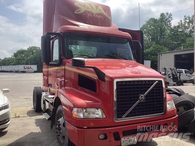 Volvo VNM Vlačilci