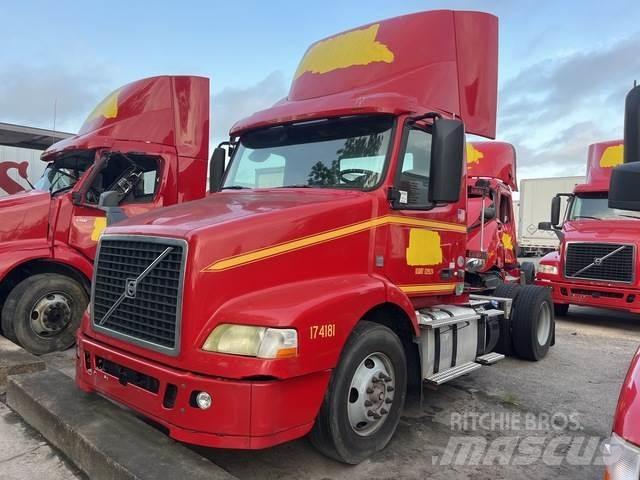 Volvo VNM Vlačilci