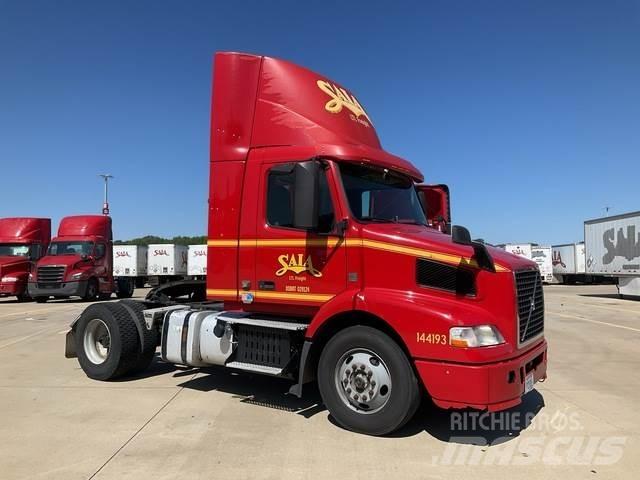 Volvo VNM Vlačilci
