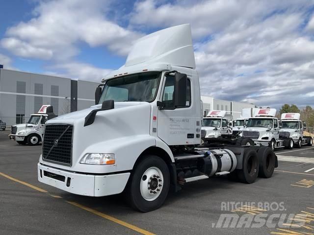 Volvo VNM Vlačilci