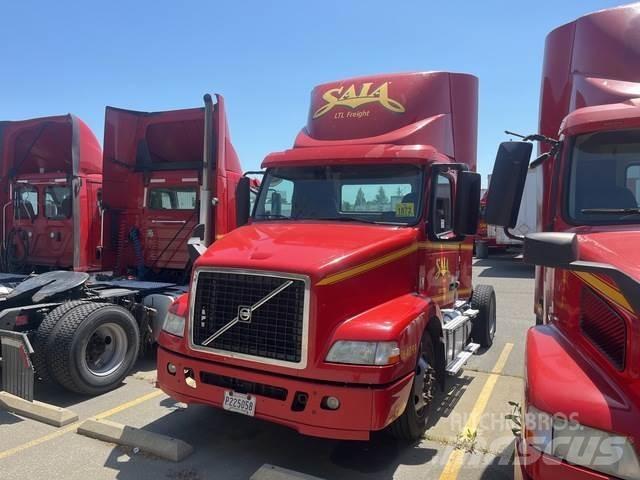 Volvo VNM Vlačilci