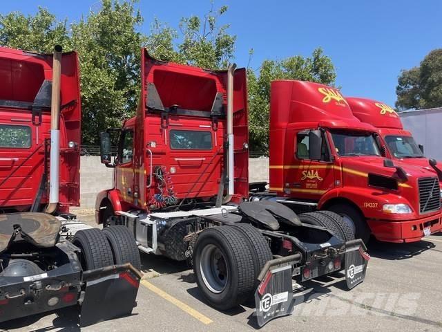 Volvo VNM Vlačilci
