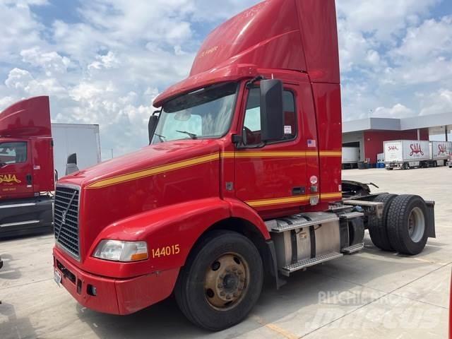 Volvo VNM Vlačilci