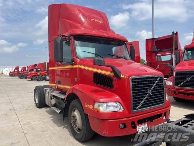 Volvo VNM Vlačilci