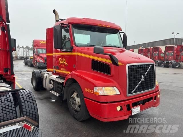 Volvo VNM Vlačilci