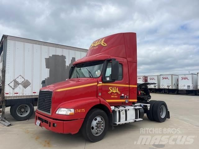 Volvo VNM Vlačilci
