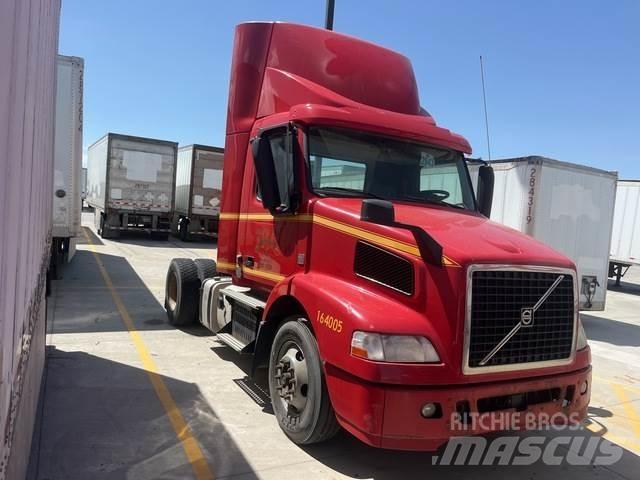 Volvo VNM Vlačilci