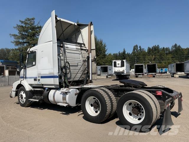Volvo VNM Vlačilci