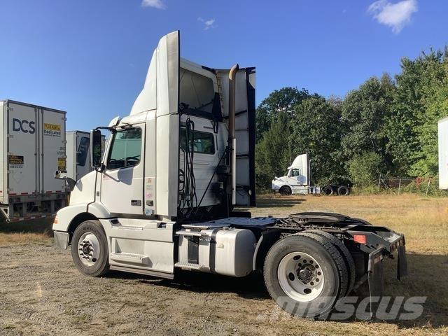 Volvo VNM Vlačilci