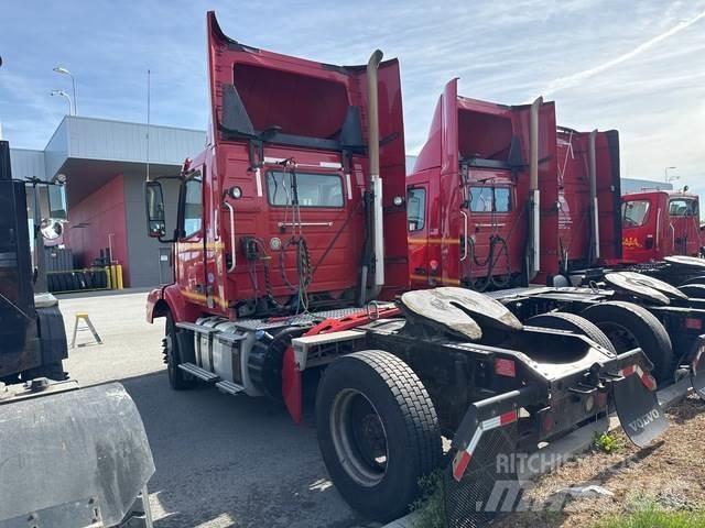 Volvo VNM42T Vlačilci