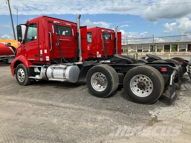 Volvo VNR Vlačilci
