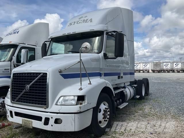Volvo VNR64T Vlačilci