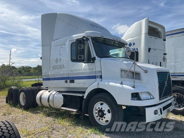 Volvo VNR64T Vlačilci