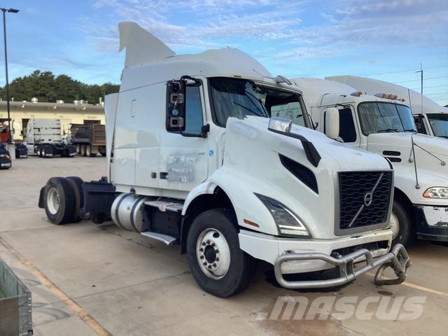 Volvo VNR64T Vlačilci