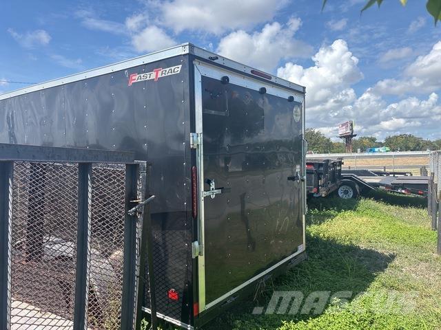 Wells Cargo  Prikolice zabojniki