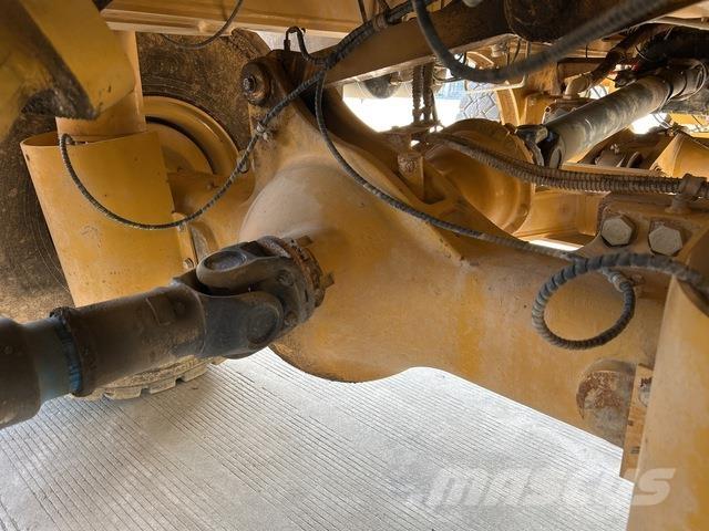 XCMG XDR70T Zglobni demperji